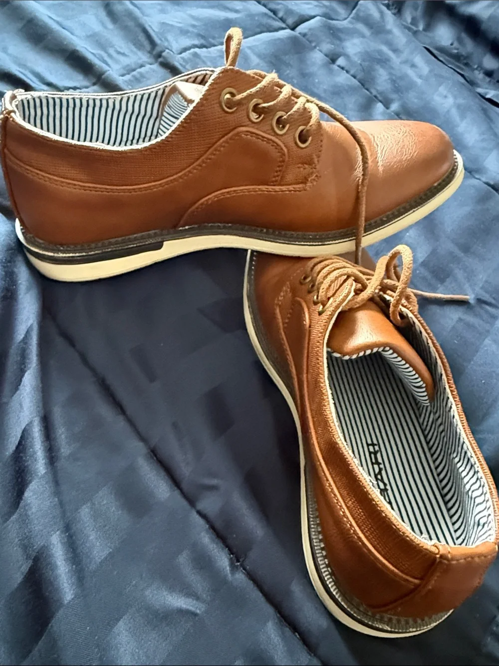 Tahari Kids Casual Lace-Up Shoes in Brown